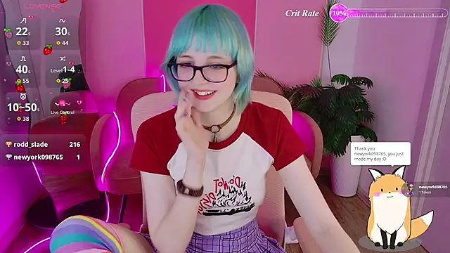 Snapshot of CoralineYoung chatting on 07-24-26, 10:00 CoralineYoung online show from 07-24-26, 10:00