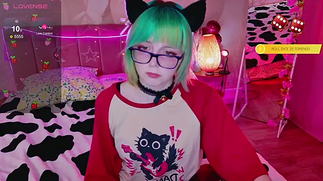 CoralineYoung online show from 04-25-26, 02:14