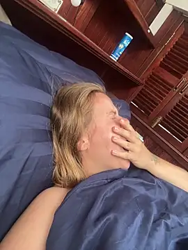 Snapshot of Stellamarbella chatting on 04-04-26, 12:28 Stellamarbella online show from 04-04-26, 12:28