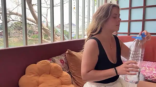 Snapshot of Stellamarbella chatting on 04-02-26, 05:14 Stellamarbella online show from 04-02-26, 05:14