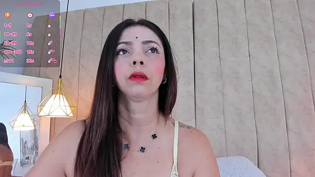 Snapshot of Anantaa_ chatting on 09-25-25, 11:38 Anantaa online show from 09-25-25, 11:38