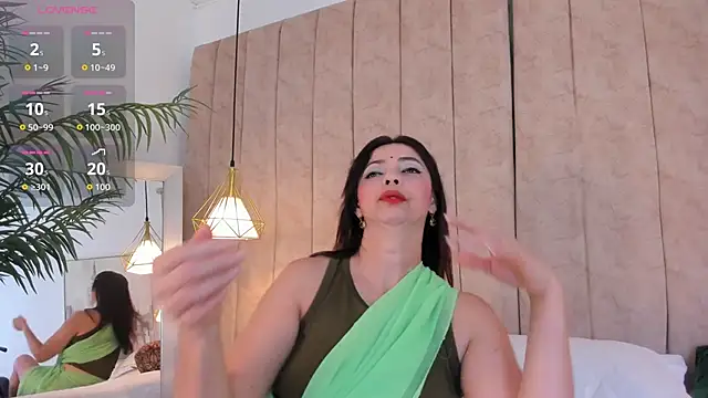 Snapshot of Anantaa_ chatting on 12-19-25, 11:45 Anantaa online show from 12-19-25, 11:45