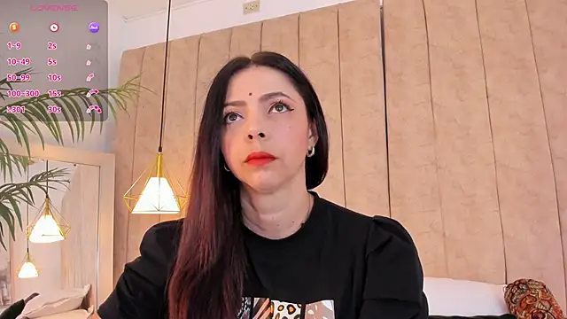 Snapshot of Anantaa_ chatting on 11-03-25, 11:36 Anantaa online show from 11-03-25, 11:36