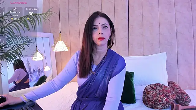 Snapshot of Anantaa_ chatting on 12-05-25, 01:32 Anantaa online show from 12-05-25, 01:32