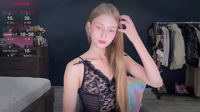 holylisssa online show from 10-12-25, 05:25