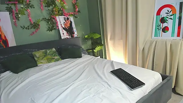 Lisbeth  Salander online show from 01-15-26, 02:37