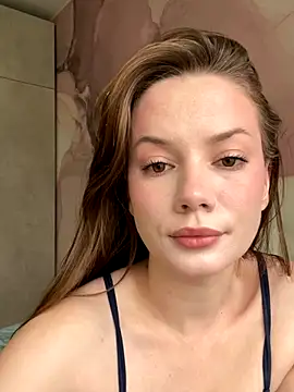 Snapshot of Rosie_Holmes_ chatting on 09-26-25, 05:14 Rosie Holmes online show from 09-26-25, 05:14