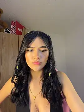 Snapshot of mandy222_ chatting on 04-18-26, 04:37 mandy222 online show from 04-18-26, 04:37