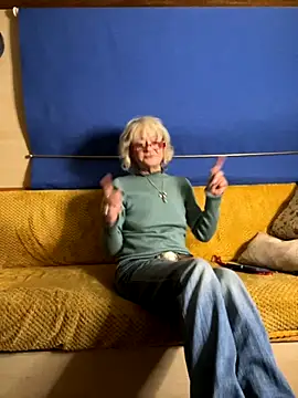 ladyboatlady online show from 10-27-25, 08:21