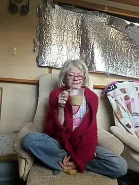 ladyboatlady online show from 04-07-26, 06:59