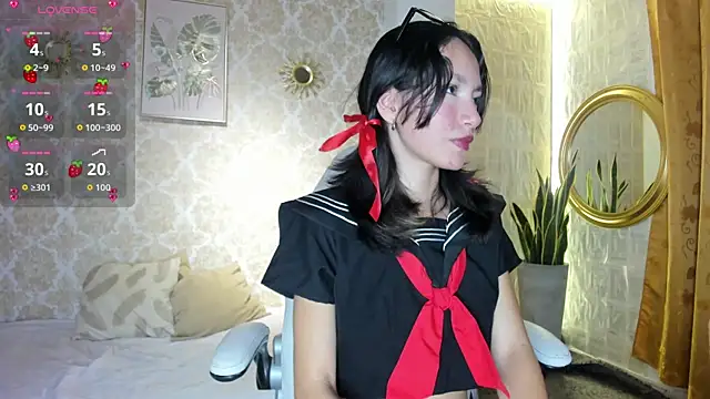 LilyThea online show from 04-05-26, 09:10