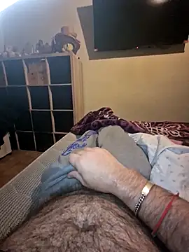 Snapshot of aries41s chatting on 12-15-25, 06:19 aries41s online show from 12-15-25, 06:19