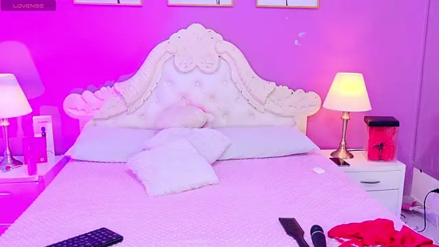 SamantaKane online show from 02-15-26, 04:02