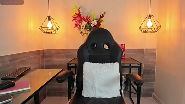 SamantaKane online show from 11-08-25, 03:43