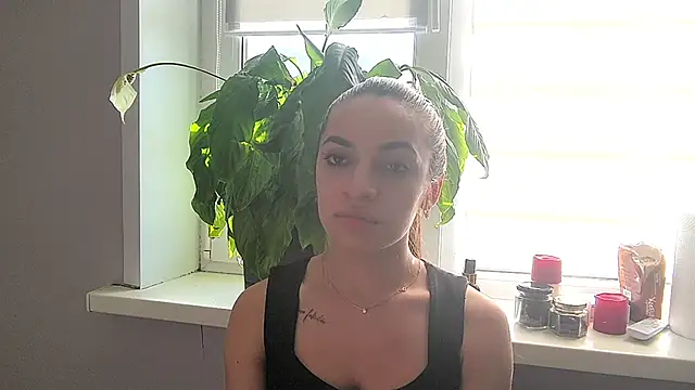 Snapshot of ElwineBooton chatting on 04-07-26, 10:06 ElwineBooton online show from 04-07-26, 10:06