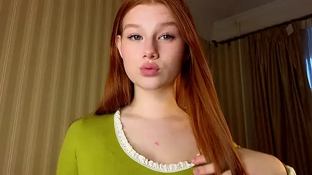 Juuulia  online show from 05-11-26, 02:40