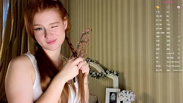 Juuulia  online show from 03-19-26, 01:44