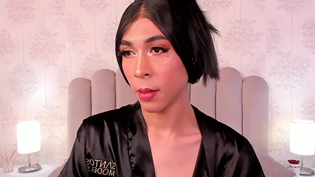 Snapshot of ShaynaHosk chatting on 09-27-25, 07:09 ShaynaHosk online show from 09-27-25, 07:09