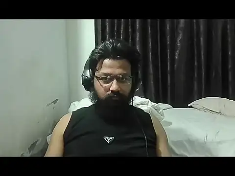 Dollseye online show from 04-10-26, 01:51