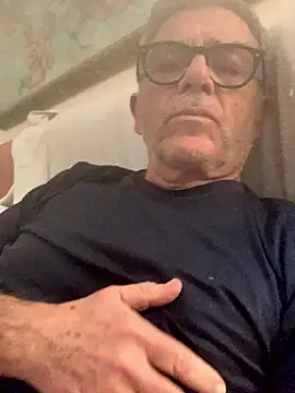 Snapshot of MARCO_NI chatting on 01-09-26, 09:44 MARCO NI online show from 01-09-26, 09:44