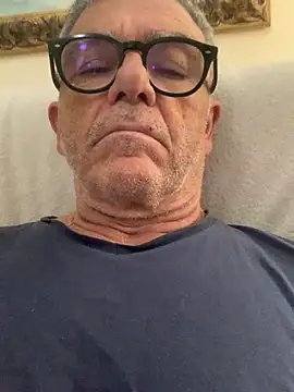 Snapshot of MARCO_NI chatting on 11-05-25, 11:30 MARCO NI online show from 11-05-25, 11:30