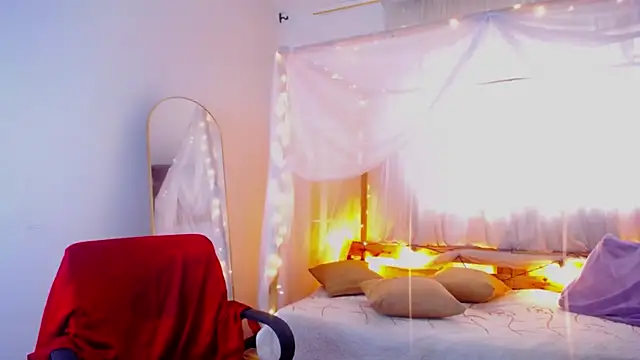 loreaniss online show from 12-05-25, 08:06