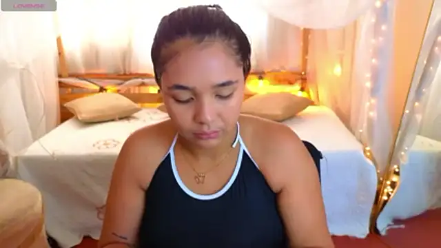 loreaniss online show from 10-25-25, 08:31