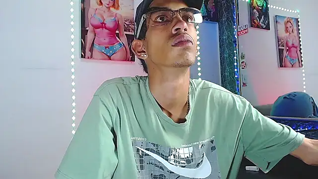 briamhoconor xh online show from 10-31-25, 11:44