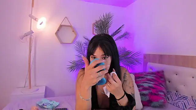 Hadid Jimenez  online show from 03-07-26, 01:01