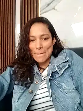 SofiaDelicia online show from 12-19-25, 04:31