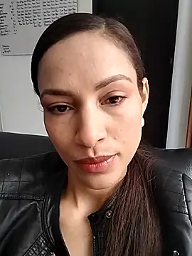 SofiaDelicia online show from 10-12-25, 01:45