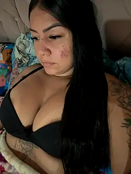 julianamascarada online show from 11-29-25, 11:54