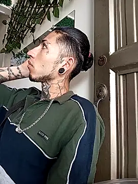 Snapshot of Tattoboy19cm chatting on 05-02-26, 03:28 Tattoboy19cm online show from 05-02-26, 03:28