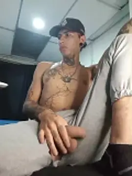 Snapshot of Tattoboy19cm chatting on 05-25-26, 12:10 Tattoboy19cm online show from 05-25-26, 12:10