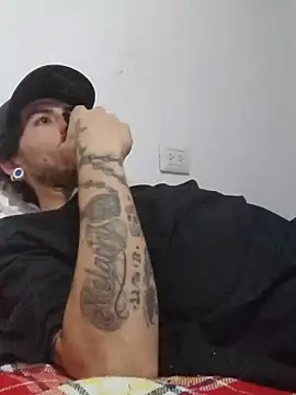 Tattoboy19cm online show from 11-18-25, 07:17