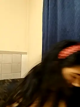 cute indianxo online show from 03-26-26, 05:33