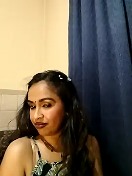 cute indianxo online show from 04-28-26, 08:13
