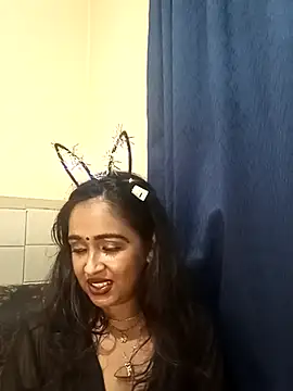 cute indianxo online show from 03-27-26, 07:59