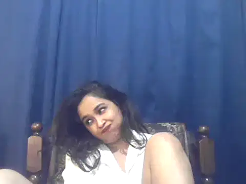 cute indianxo online show from 11-04-25, 07:06