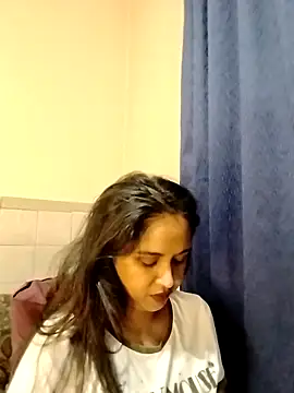 cute indianxo online show from 03-31-26, 06:43