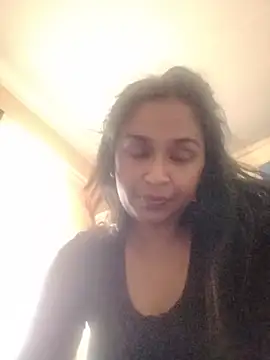 Snapshot of cute_indianxo chatting on 07-18-26, 12:47 cute indianxo online show from 07-18-26, 12:47