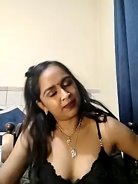 cute indianxo online show from 03-04-26, 07:32