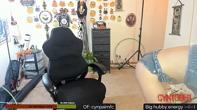 Snapshot of Cynpai chatting on 10-27-25, 04:24 Cynpai online show from 10-27-25, 04:24