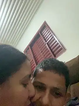 Snapshot of Casaljovem1 chatting on 10-23-25, 04:00 Casaljovem1 online show from 10-23-25, 04:00