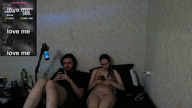 Snapshot of cjhouse96 chatting on 09-14-25, 12:16 cjhouse96 online show from 09-14-25, 12:16