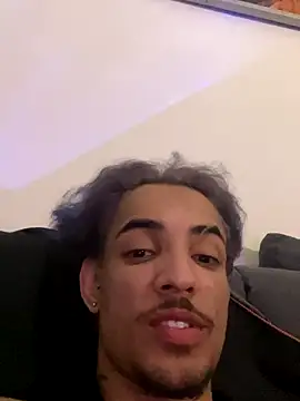 luluycoco online show from 10-18-25, 10:12