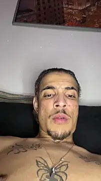 luluycoco online show from 11-23-25, 04:22