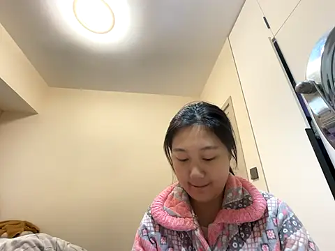 xena0501 online show from 12-15-25, 08:20