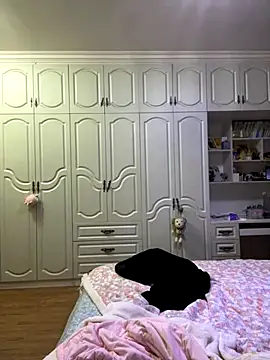 xena0501 online show from 12-19-25, 04:20