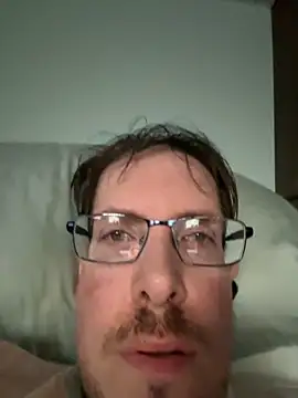 Snapshot of JJG327 chatting on 09-14-25, 12:05 JJG327 online show from 09-14-25, 12:05